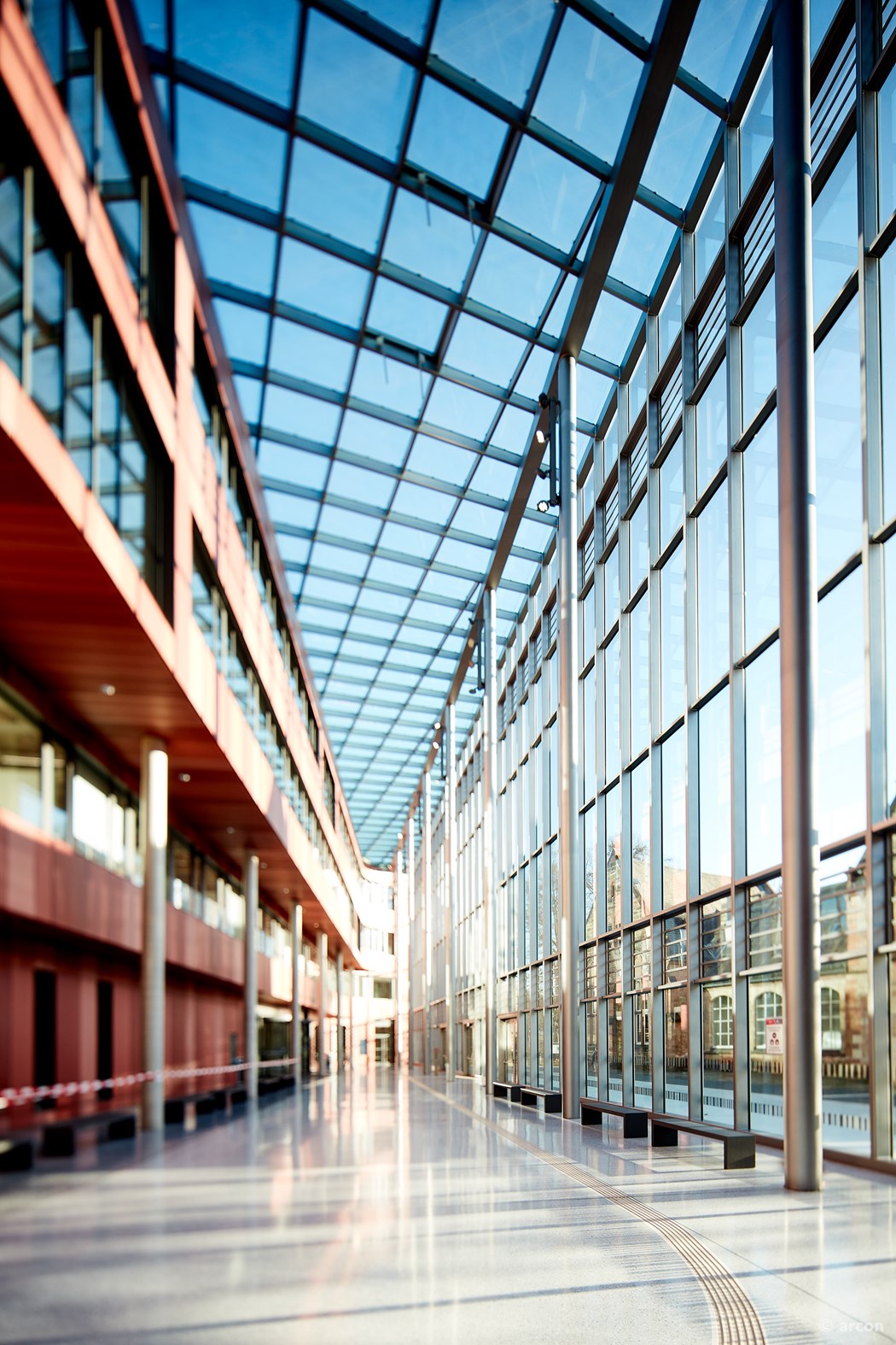 Glasdach der Universitätsbibliothek Marburg